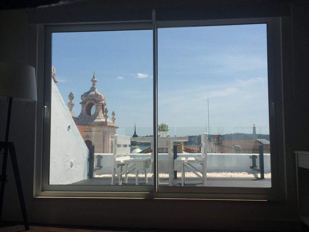 A Terrace On A Topfloor With A View Lisboa Exteriör bild